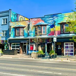 Gasthof The Only Backpacker's (adults Only), Toronto